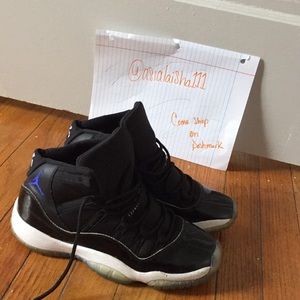 Jordan 11 Space Jam